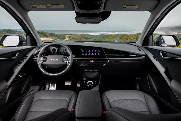 kia niro hev sisätilat