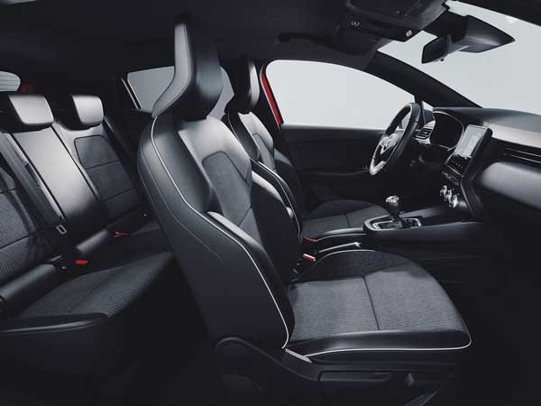mitsubishi colt inside