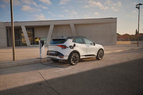kia plug-in hybridit