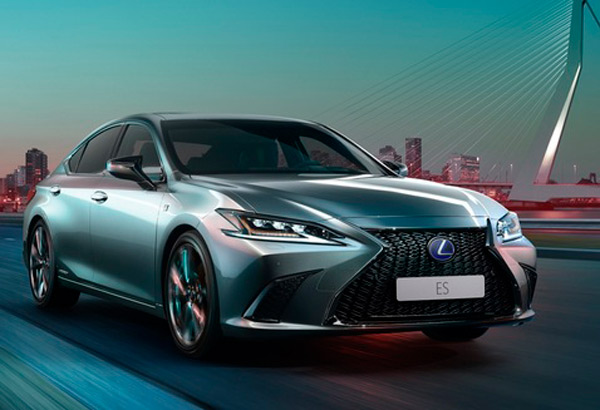 lexus es vaihtoauto