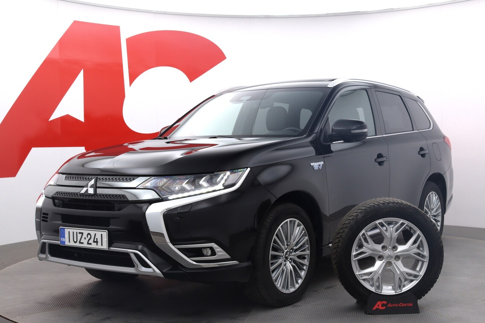 Mitsubishi - Outlander PHEV
