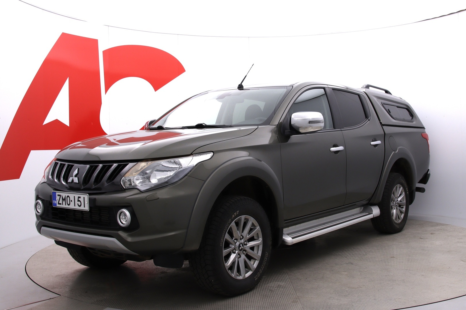 Mitsubishi - L200