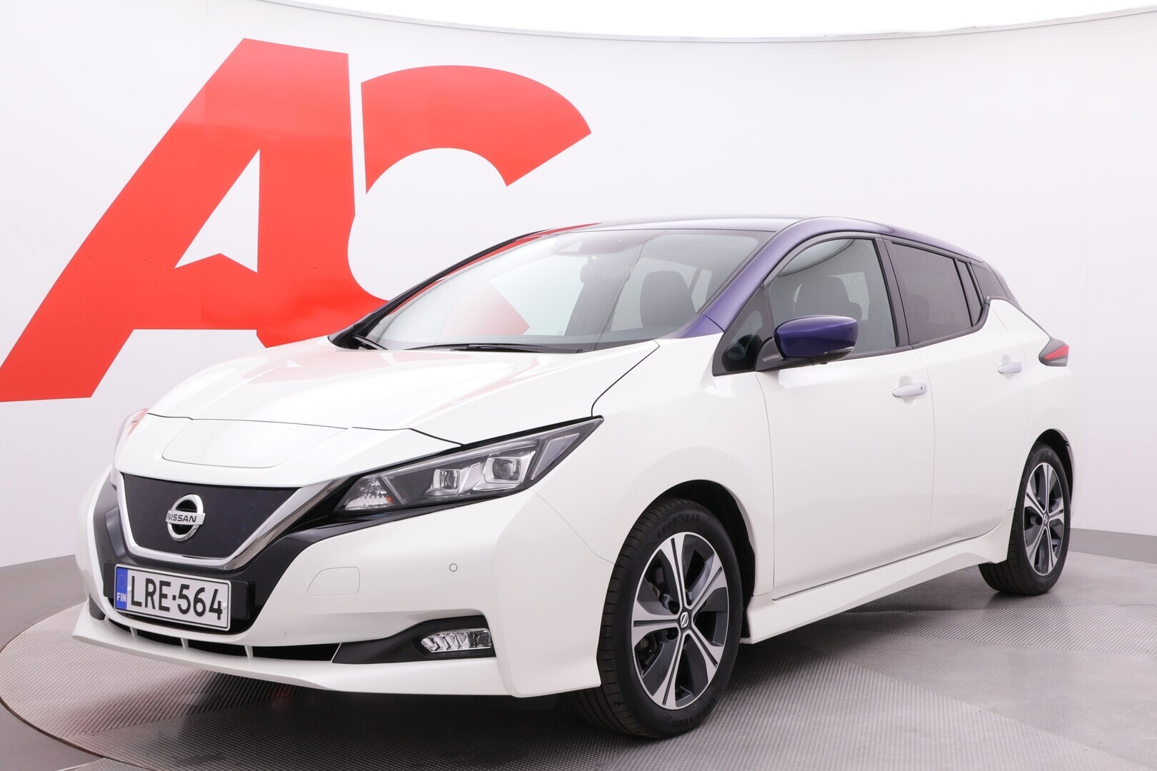 Nissan - Leaf