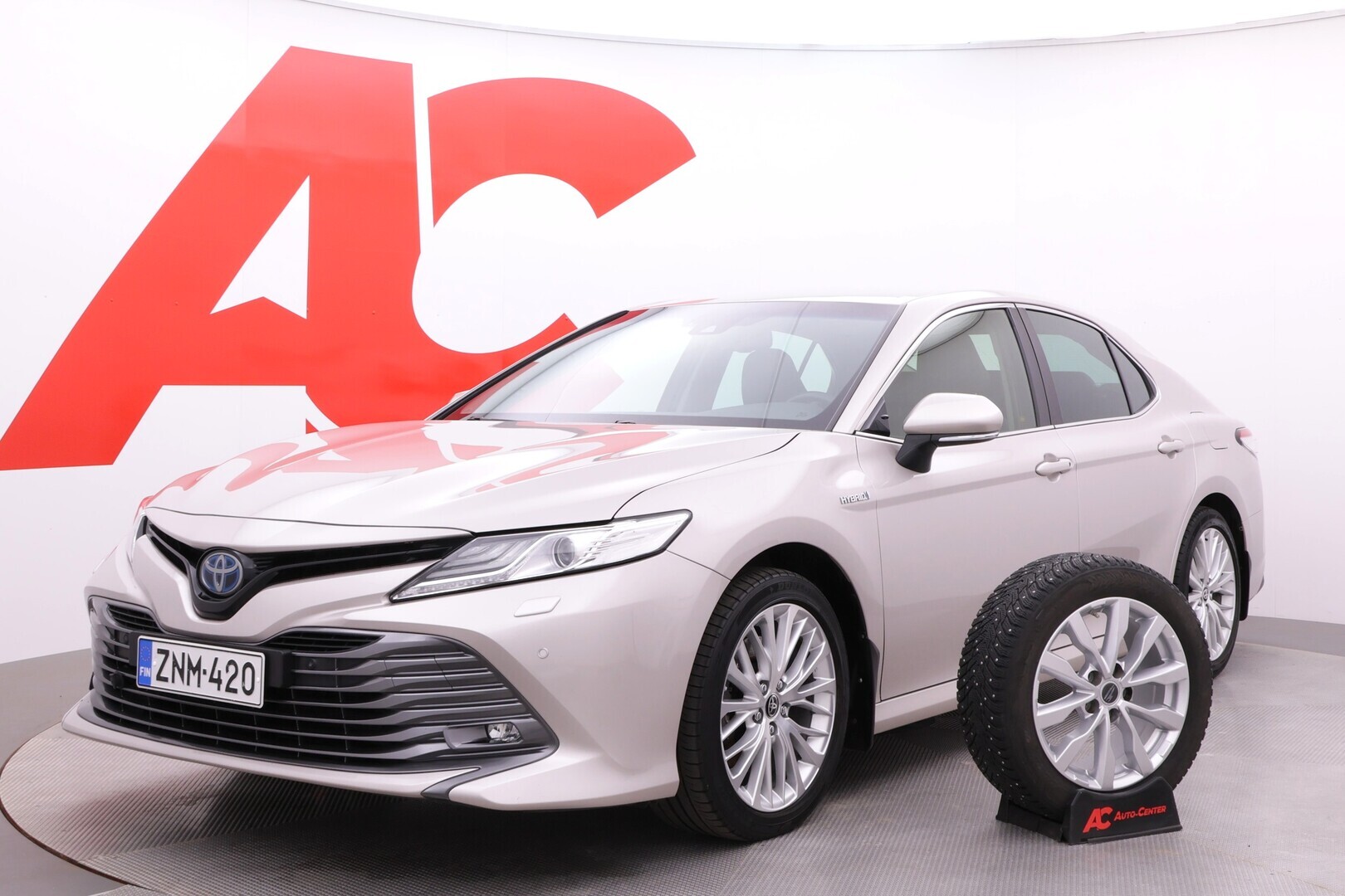 Toyota - Camry
