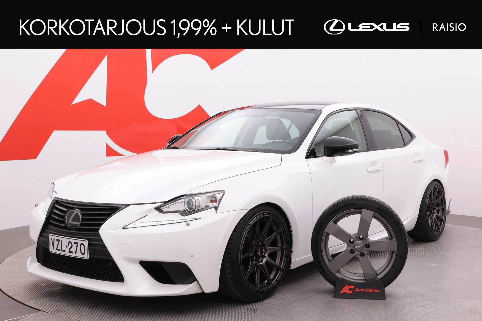 Lexus - IS