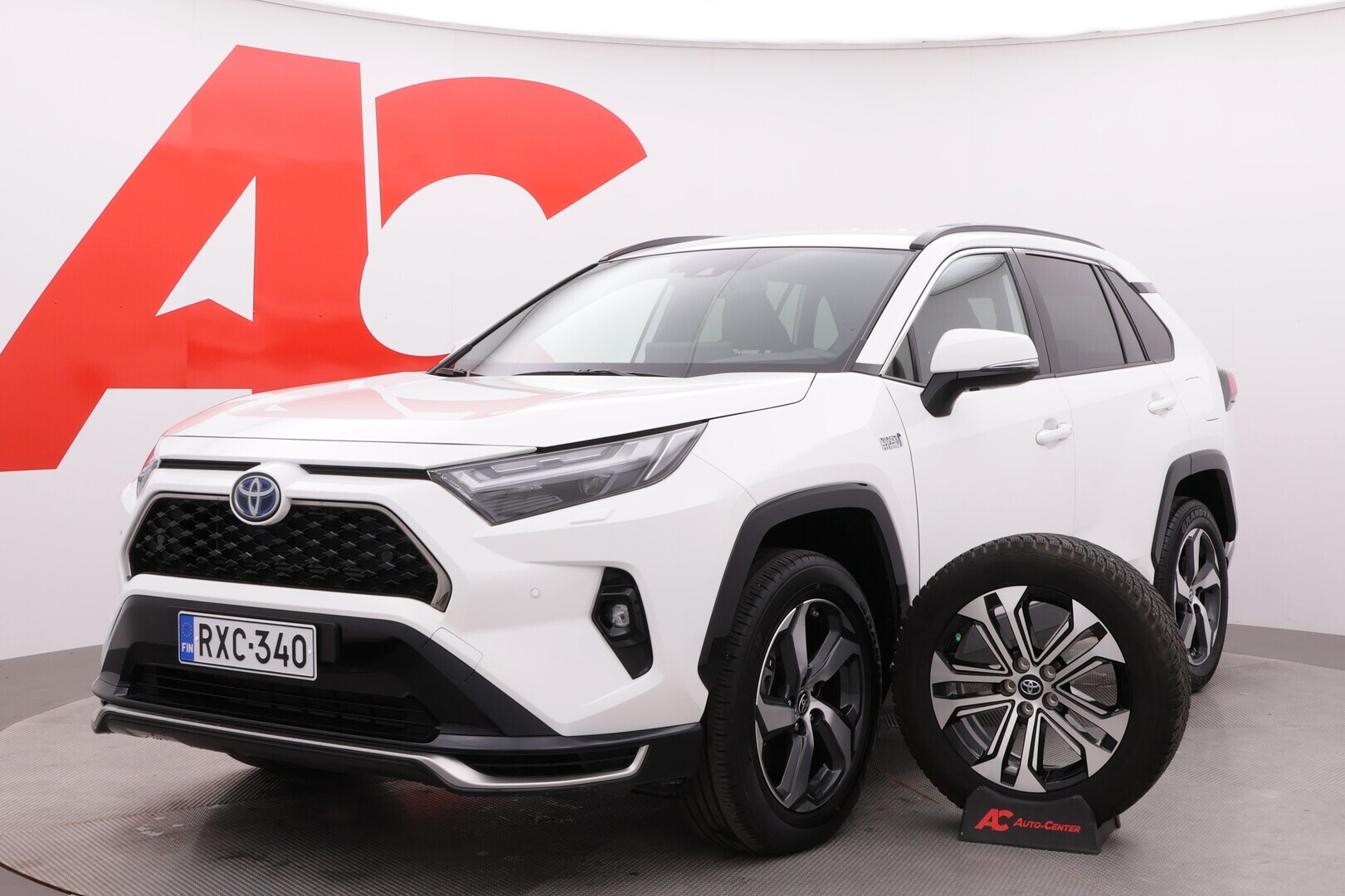 Toyota - RAV4 Plug-in