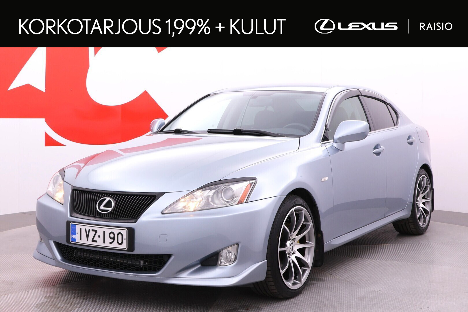 Lexus - IS