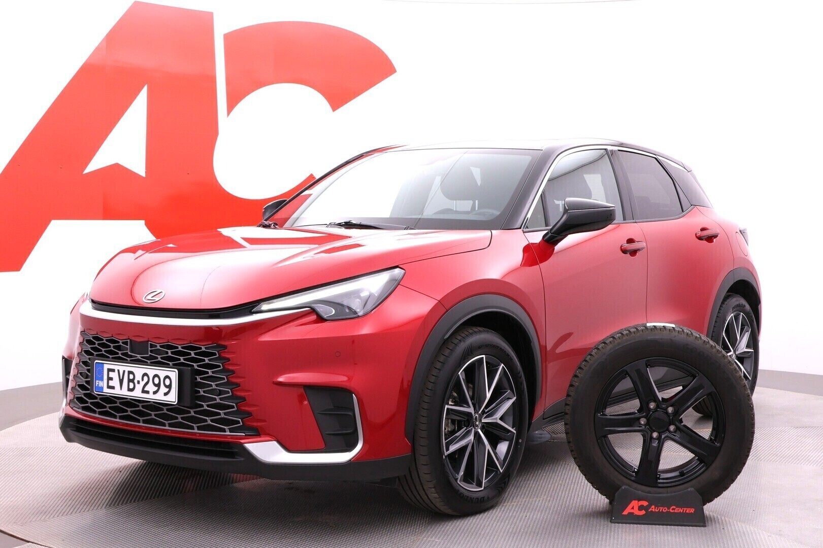 Lexus - LBX