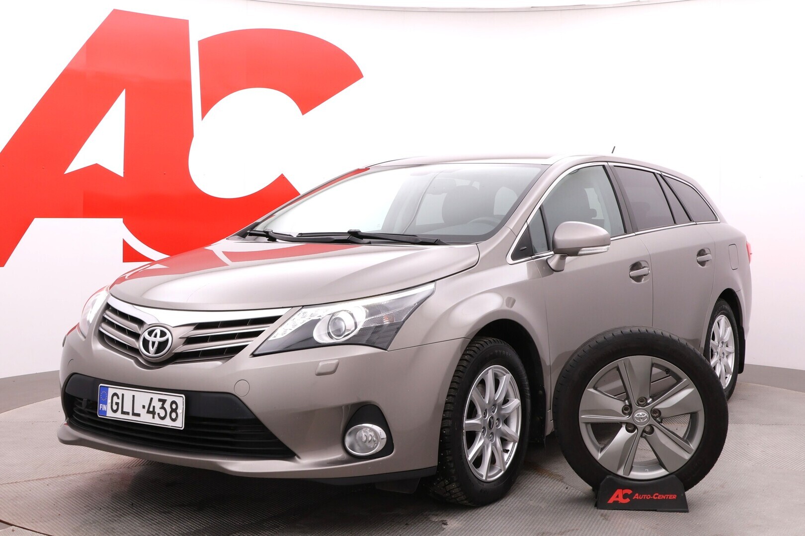 Toyota - Avensis
