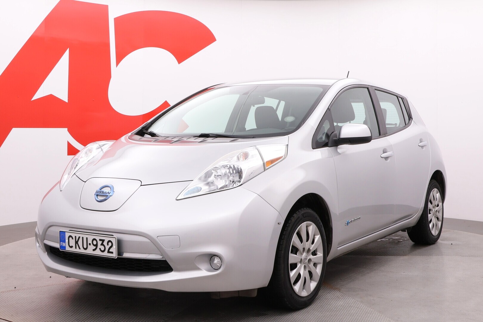 Nissan - Leaf