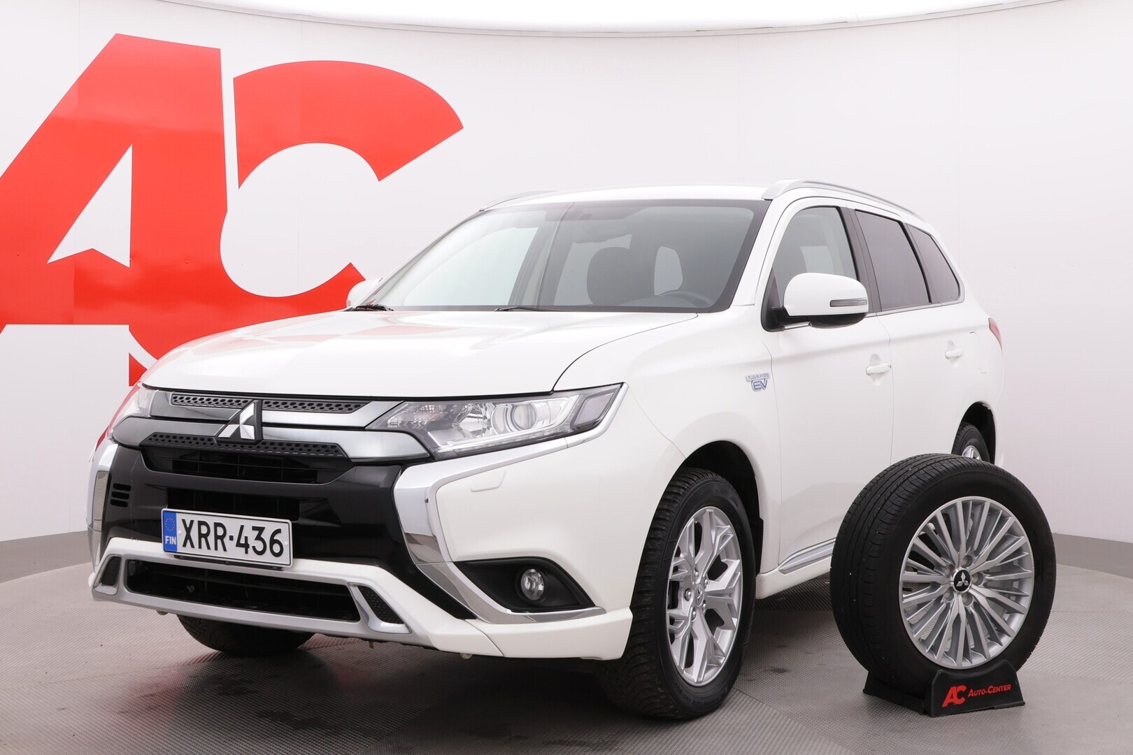 Mitsubishi - Outlander PHEV
