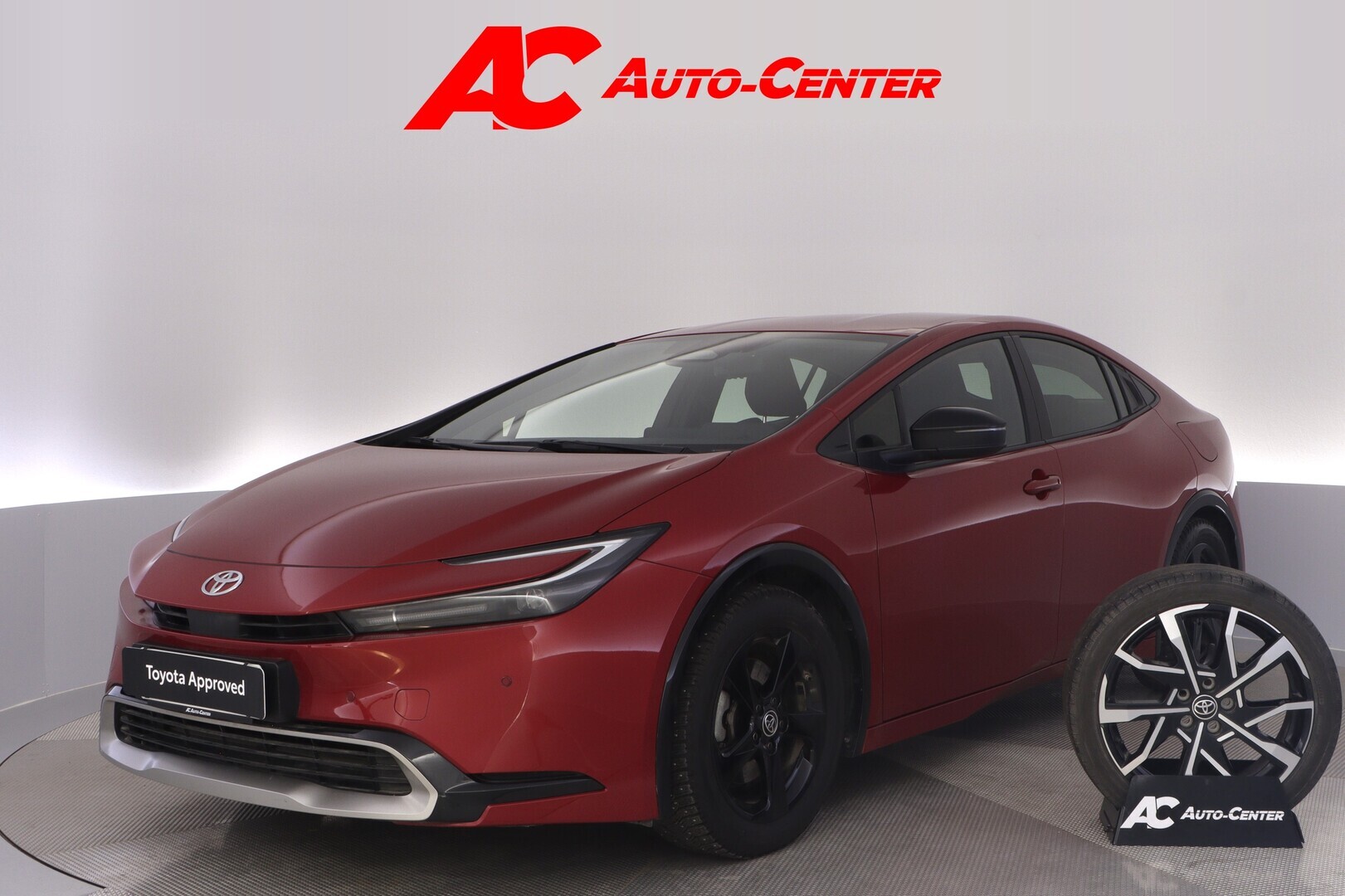 Toyota - Prius Plug-in