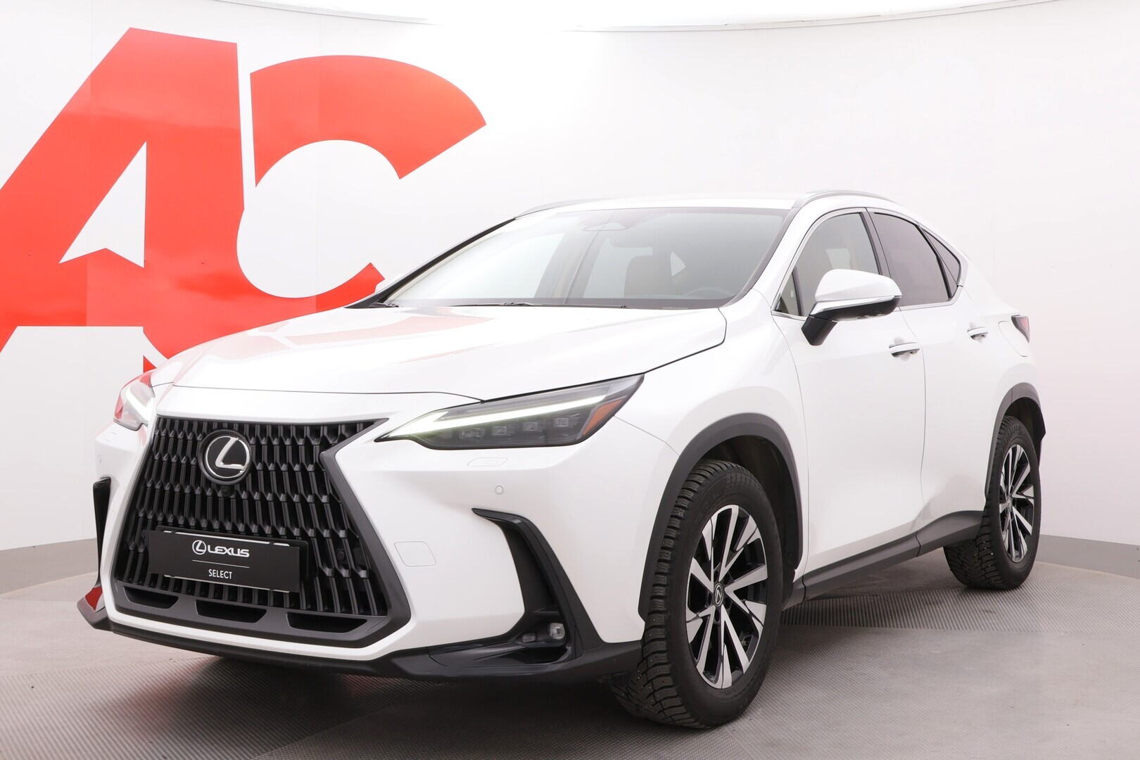 Lexus - NX