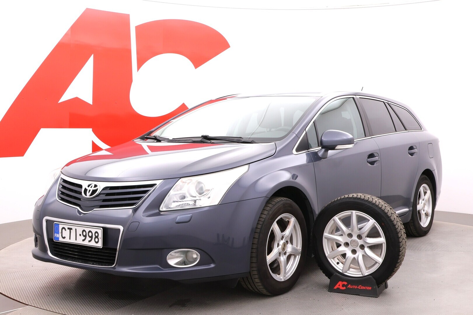 Toyota - Avensis