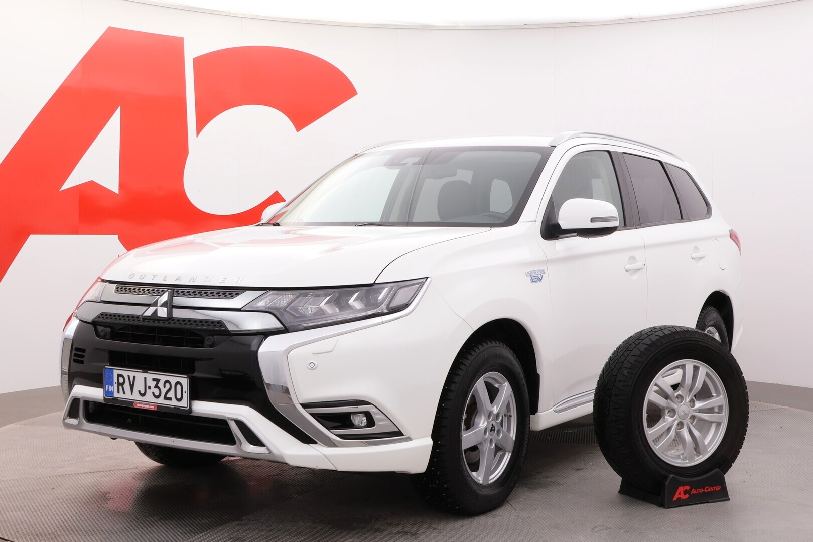 Mitsubishi - Outlander PHEV