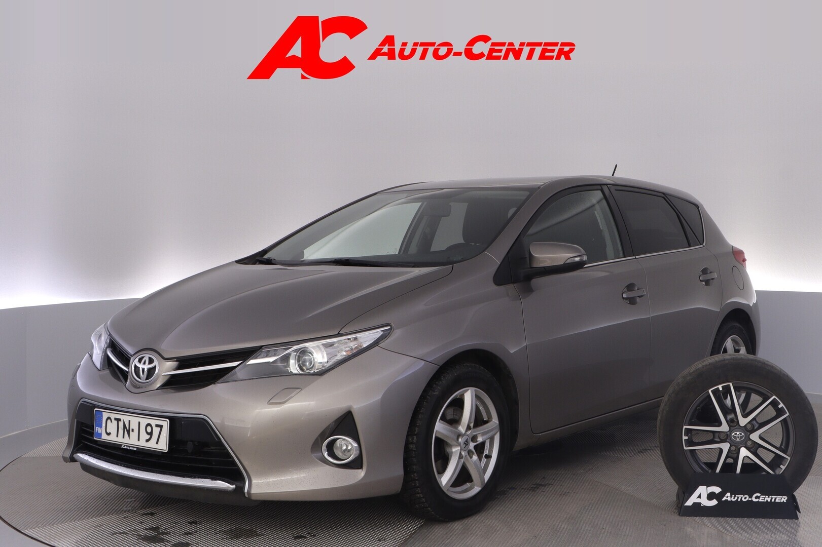 Toyota - Auris