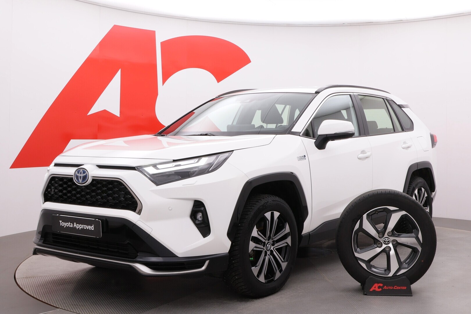 Toyota - RAV4 Plug-in