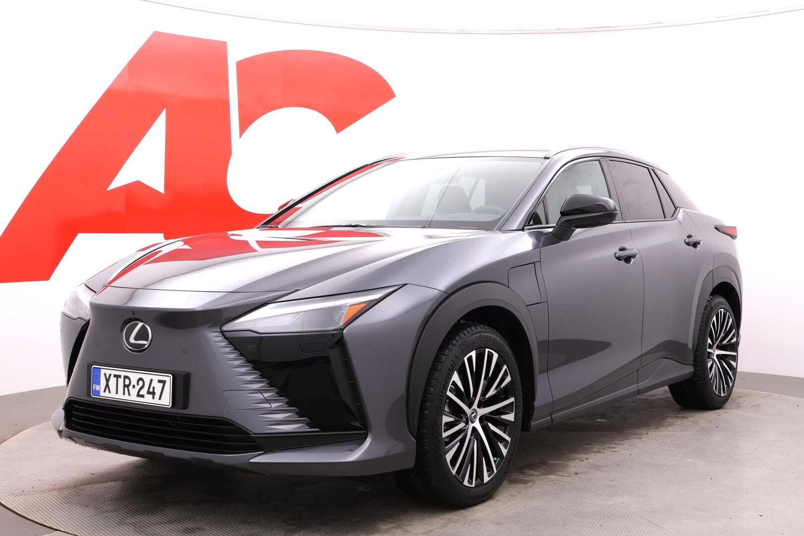 Lexus - RZ