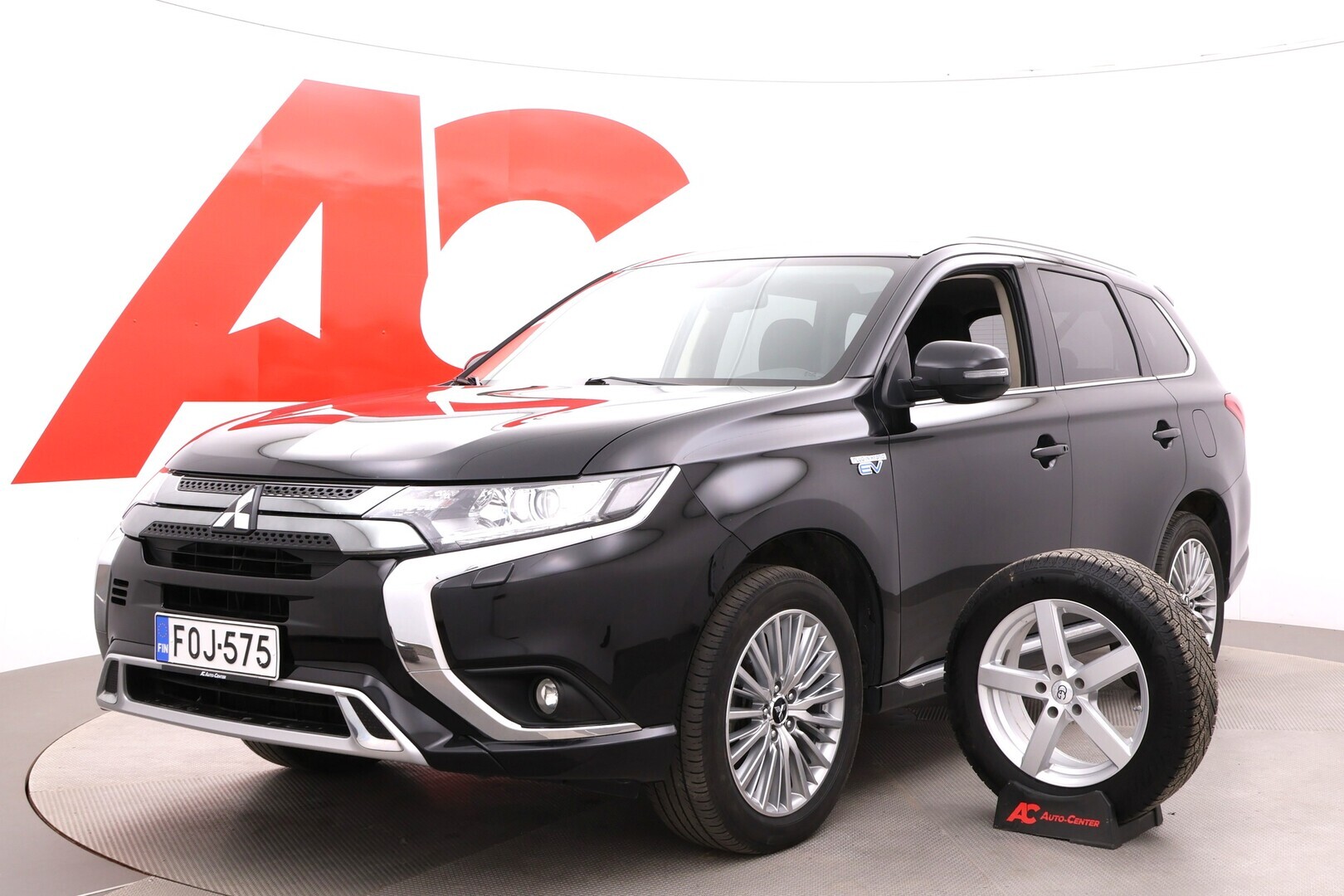 Mitsubishi - Outlander PHEV