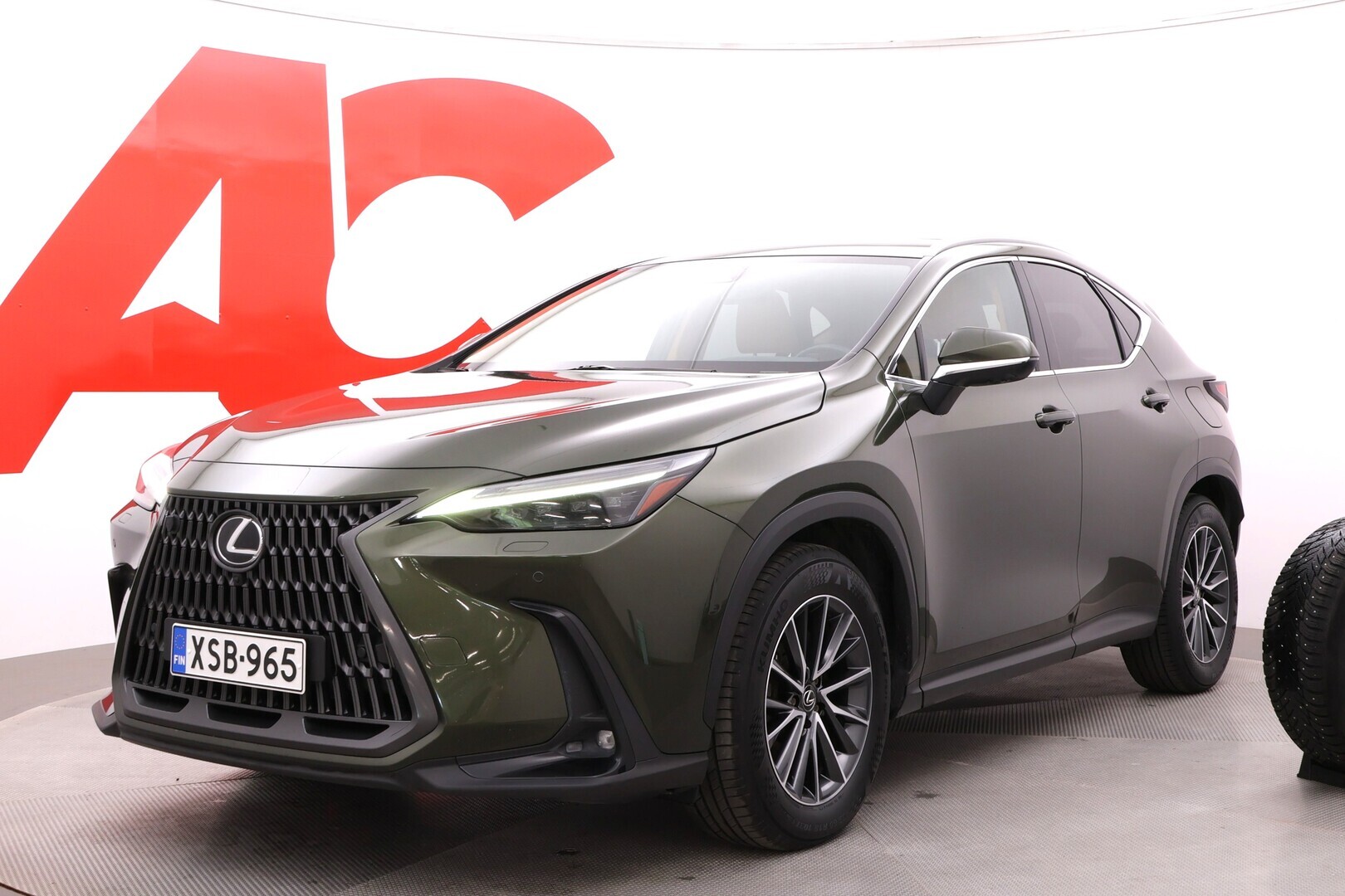 Lexus - NX