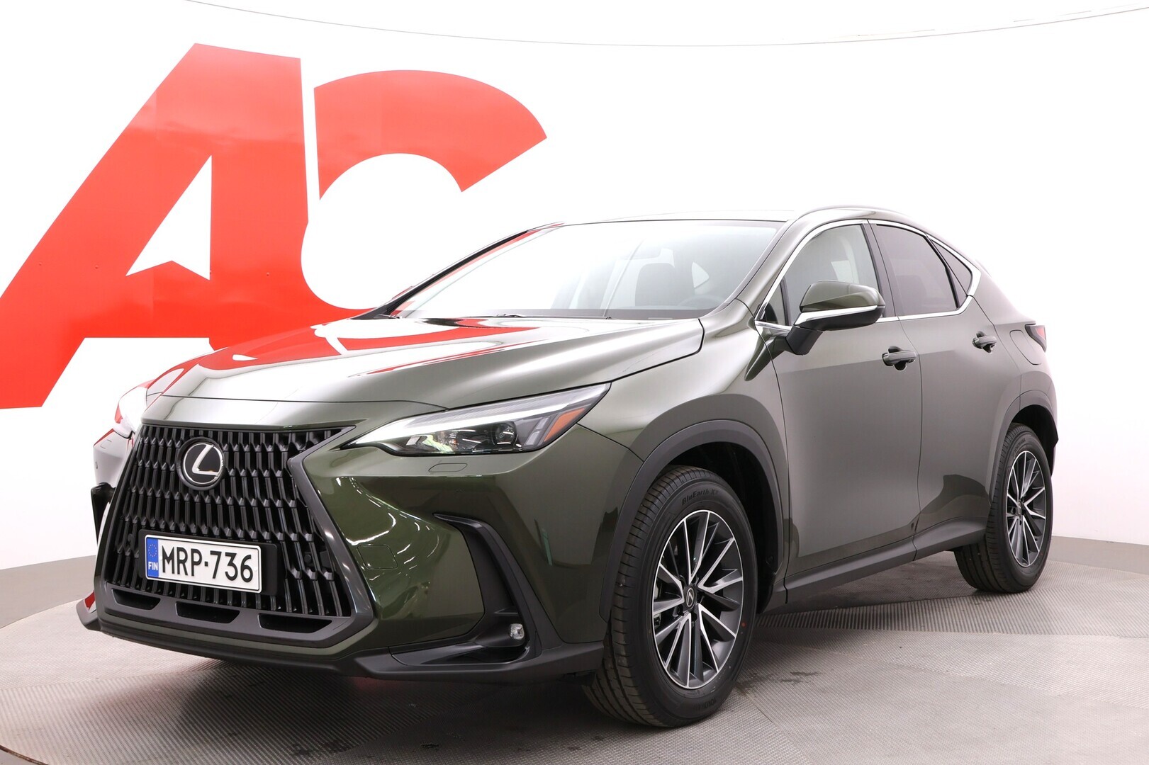 LEXUS - NX