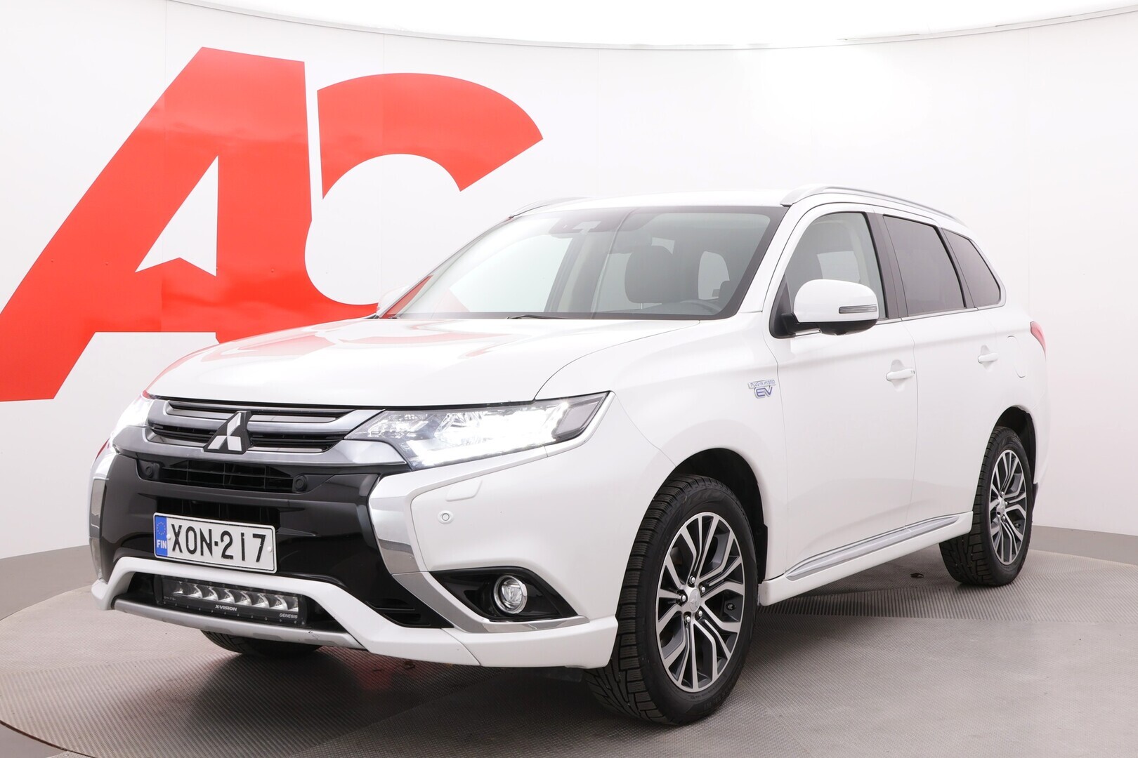 Mitsubishi - Outlander PHEV