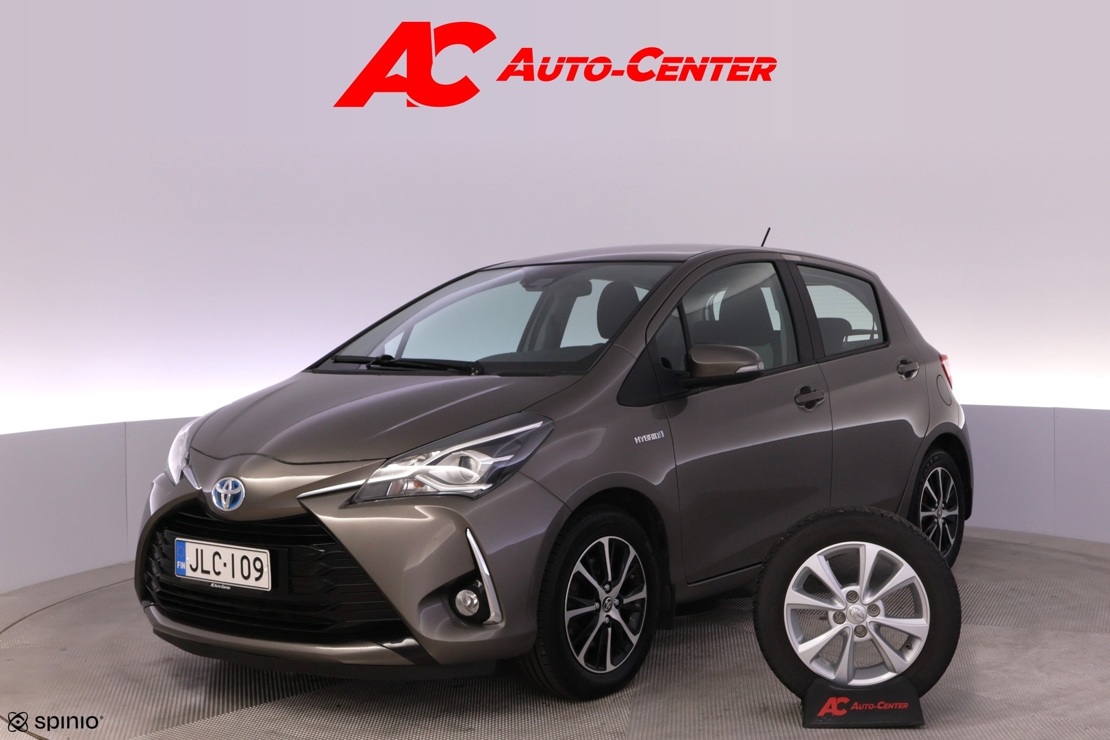 TOYOTA - Yaris