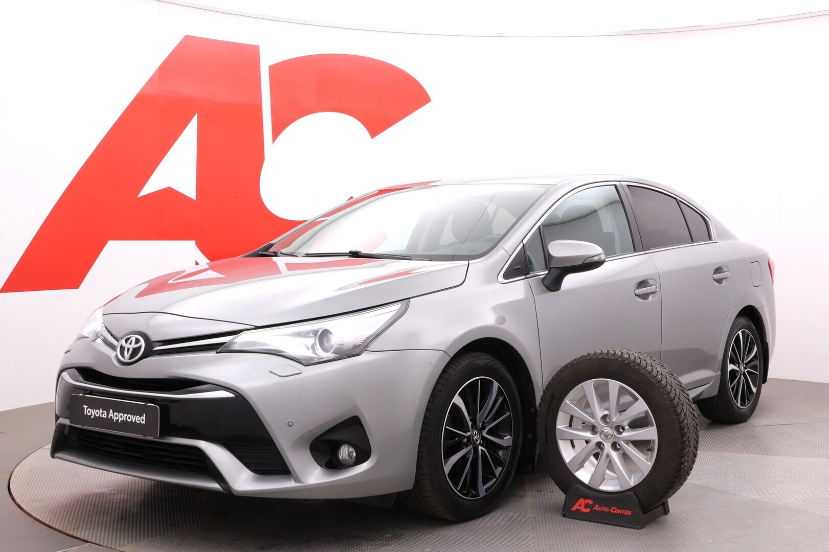 Toyota - Avensis