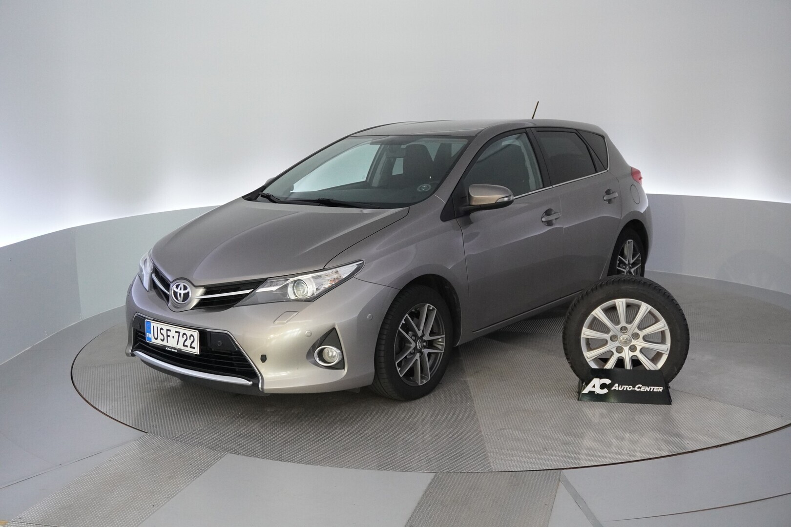 Toyota - Auris