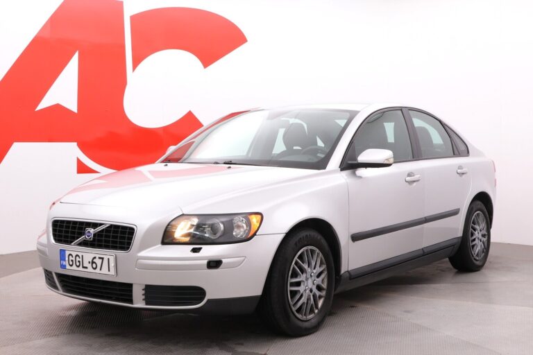 Volvo - S40