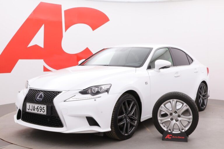 Lexus - IS